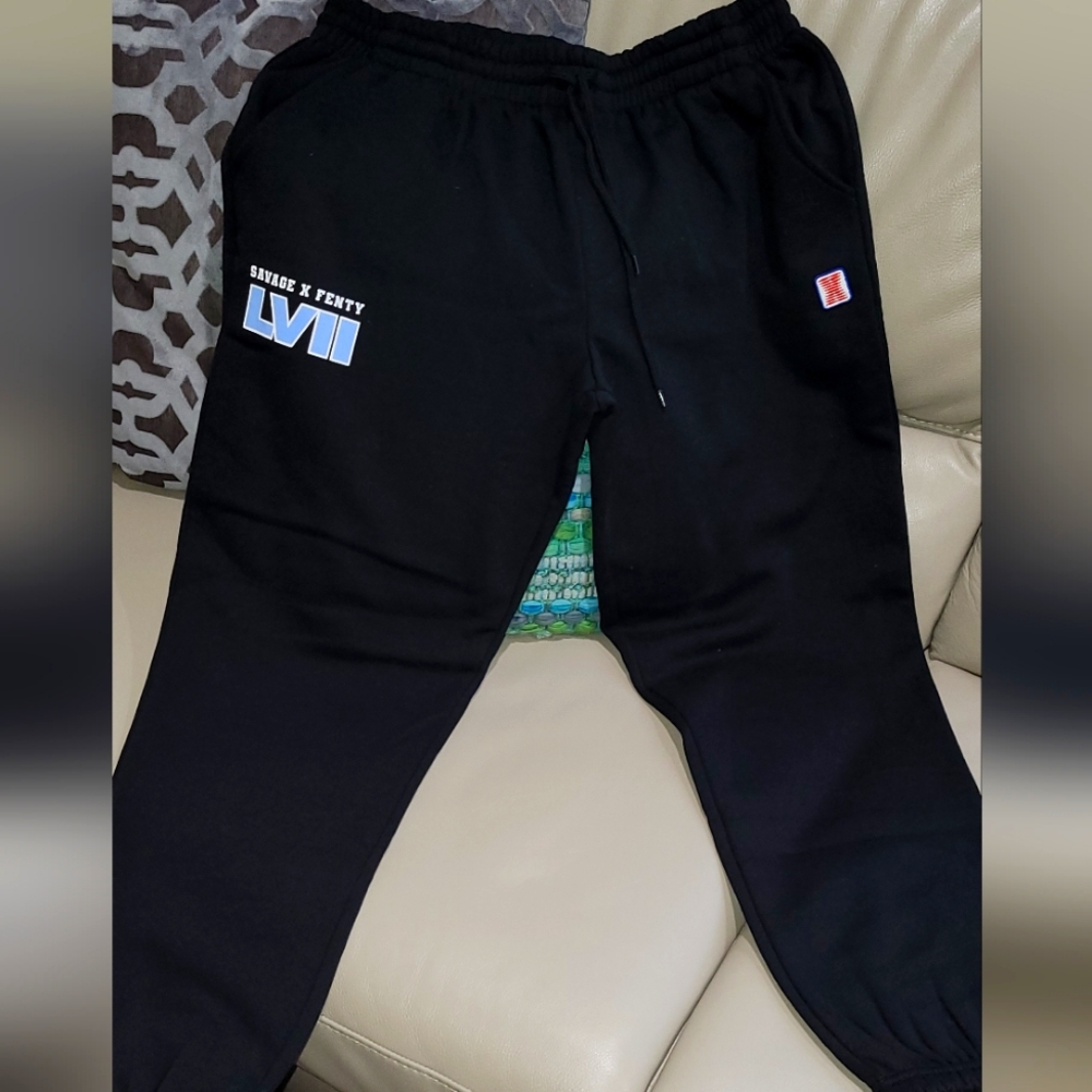 Brand New Savage X Fenty Super Bowl LVII Limited Edition Sweatpants NWT Medium